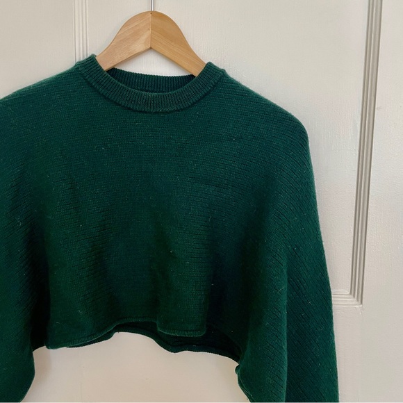 ARITZIA Cropped‎ Green Sweater, So Cute!! - Picture 4 of 10